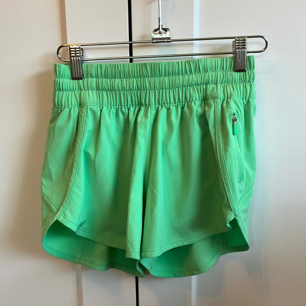 Lululemon tracker shorts with liner, size 4, mid rise, 4” inseam.